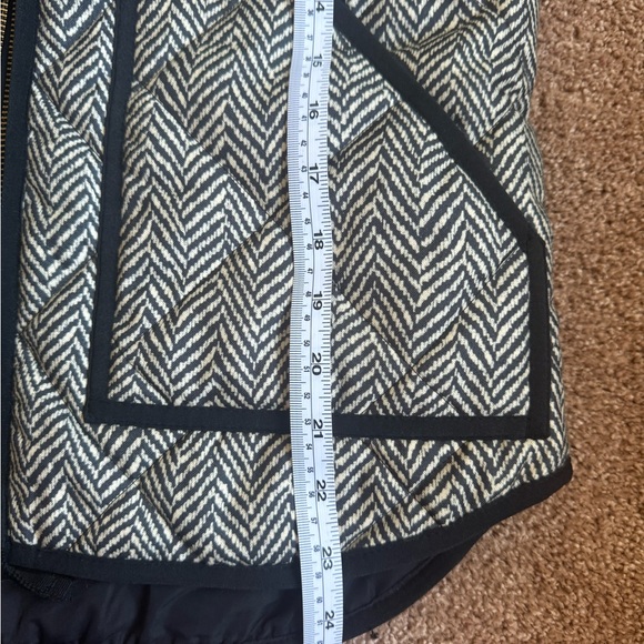 EUC J. Crew Factory Vest - Picture 2 of 4